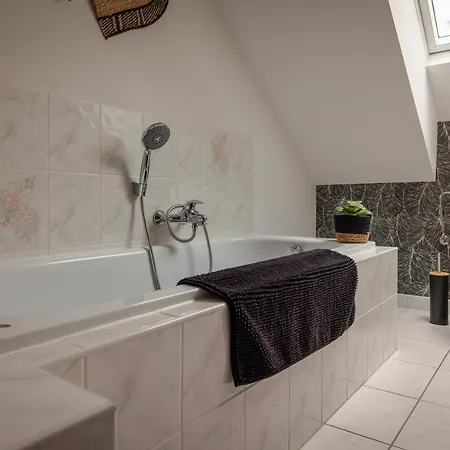 Valy 4 Adultes Et 2 Enfants Holiday home *